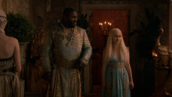 extant_GameOfThrones_2x05-TheGhostOfHarrenhal_4919