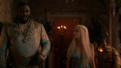 extant_GameOfThrones_2x05-TheGhostOfHarrenhal_4933