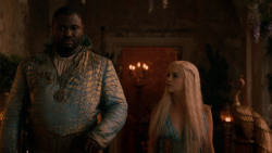 extant_GameOfThrones_2x05-TheGhostOfHarrenhal_4934
