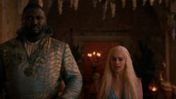 extant_GameOfThrones_2x05-TheGhostOfHarrenhal_4938