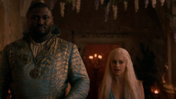 extant_GameOfThrones_2x05-TheGhostOfHarrenhal_4939