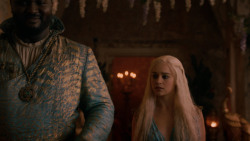 extant_GameOfThrones_2x05-TheGhostOfHarrenhal_4942