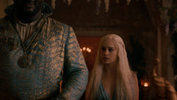 extant_GameOfThrones_2x05-TheGhostOfHarrenhal_4943