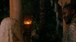 extant_GameOfThrones_2x05-TheGhostOfHarrenhal_4948
