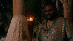 extant_GameOfThrones_2x05-TheGhostOfHarrenhal_4954