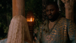 extant_GameOfThrones_2x05-TheGhostOfHarrenhal_4956