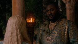extant_GameOfThrones_2x05-TheGhostOfHarrenhal_4971