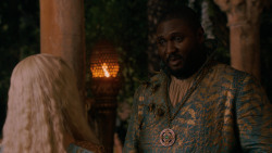 extant_GameOfThrones_2x05-TheGhostOfHarrenhal_4980