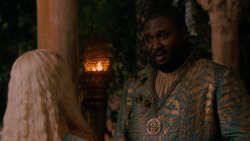 extant_GameOfThrones_2x05-TheGhostOfHarrenhal_4981