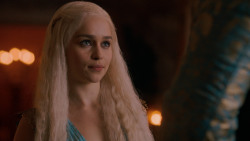 extant_GameOfThrones_2x05-TheGhostOfHarrenhal_4991