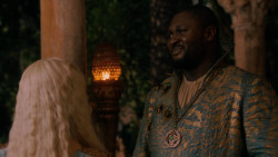 extant_GameOfThrones_2x05-TheGhostOfHarrenhal_4997