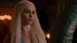 extant_GameOfThrones_2x05-TheGhostOfHarrenhal_5003