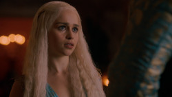 extant_GameOfThrones_2x05-TheGhostOfHarrenhal_5008