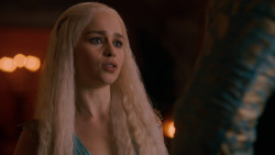 extant_GameOfThrones_2x05-TheGhostOfHarrenhal_5010