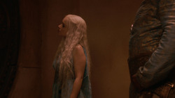 extant_GameOfThrones_2x05-TheGhostOfHarrenhal_5047