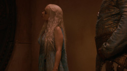 extant_GameOfThrones_2x05-TheGhostOfHarrenhal_5049
