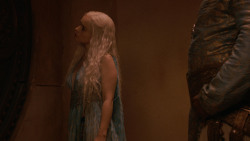 extant_GameOfThrones_2x05-TheGhostOfHarrenhal_5051