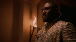 extant_GameOfThrones_2x05-TheGhostOfHarrenhal_5059