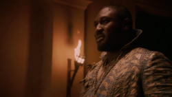 extant_GameOfThrones_2x05-TheGhostOfHarrenhal_5061
