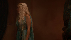 extant_GameOfThrones_2x05-TheGhostOfHarrenhal_5062