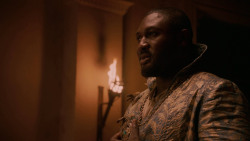 extant_GameOfThrones_2x05-TheGhostOfHarrenhal_5068
