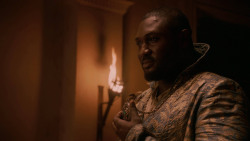 extant_GameOfThrones_2x05-TheGhostOfHarrenhal_5071