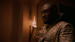 extant_GameOfThrones_2x05-TheGhostOfHarrenhal_5076