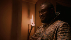 extant_GameOfThrones_2x05-TheGhostOfHarrenhal_5077