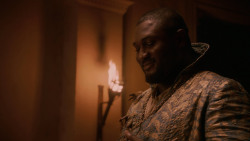 extant_GameOfThrones_2x05-TheGhostOfHarrenhal_5078