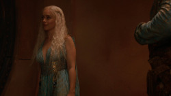 extant_GameOfThrones_2x05-TheGhostOfHarrenhal_5079