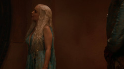 extant_GameOfThrones_2x05-TheGhostOfHarrenhal_5082