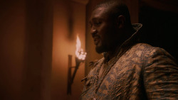 extant_GameOfThrones_2x05-TheGhostOfHarrenhal_5088