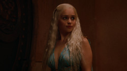 extant_GameOfThrones_2x05-TheGhostOfHarrenhal_5091