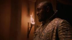 extant_GameOfThrones_2x05-TheGhostOfHarrenhal_5101