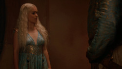 extant_GameOfThrones_2x05-TheGhostOfHarrenhal_5118