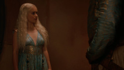 extant_GameOfThrones_2x05-TheGhostOfHarrenhal_5121