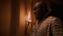 extant_GameOfThrones_2x05-TheGhostOfHarrenhal_5125