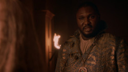 extant_GameOfThrones_2x05-TheGhostOfHarrenhal_5173