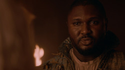 extant_GameOfThrones_2x05-TheGhostOfHarrenhal_5180