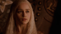 extant_GameOfThrones_2x05-TheGhostOfHarrenhal_5188