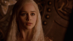 extant_GameOfThrones_2x05-TheGhostOfHarrenhal_5193
