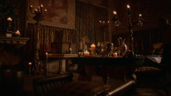 extant_GameOfThrones_2x05-TheGhostOfHarrenhal_5201