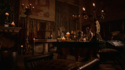 extant_GameOfThrones_2x05-TheGhostOfHarrenhal_5203