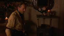extant_GameOfThrones_2x05-TheGhostOfHarrenhal_5213