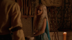 extant_GameOfThrones_2x05-TheGhostOfHarrenhal_5237