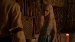 extant_GameOfThrones_2x05-TheGhostOfHarrenhal_5238