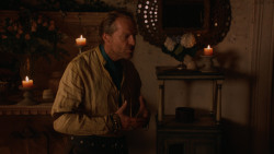 extant_GameOfThrones_2x05-TheGhostOfHarrenhal_5249