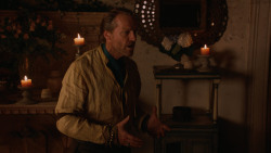 extant_GameOfThrones_2x05-TheGhostOfHarrenhal_5250