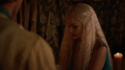 extant_GameOfThrones_2x05-TheGhostOfHarrenhal_5269