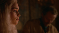 extant_GameOfThrones_2x05-TheGhostOfHarrenhal_5368